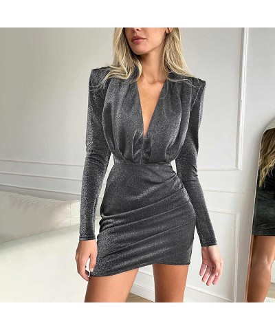 Vestido de manga larga con hombros acolchados, plisado, con cuello en V, moderno y sexy $35.13 Vestido