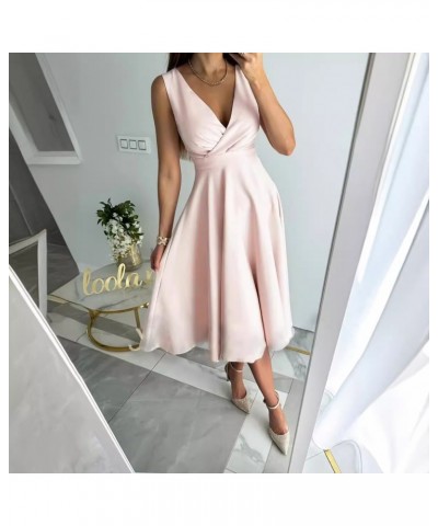 Vestido elegante empalmado con cuello en V y amplio vuelo $29.41 Vestido