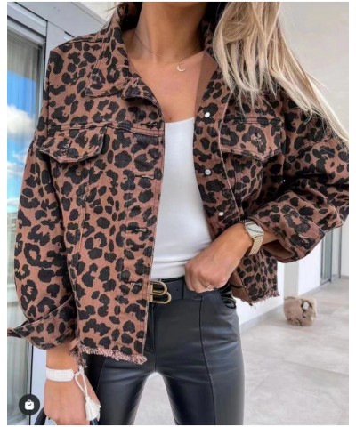 Moderna chaqueta vaquera desgastada con estampado de leopardo y bordes sin rematar $37.86 Chaqueta vaquero de mujer