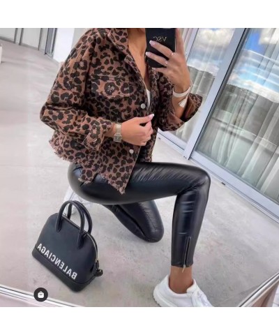 Moderna chaqueta vaquera desgastada con estampado de leopardo y bordes sin rematar $37.86 Chaqueta vaquero de mujer