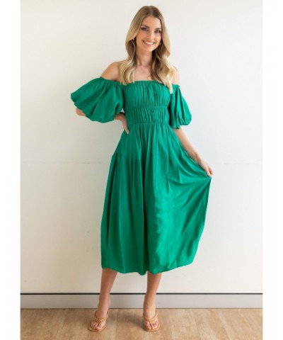 Vestido con cintura fruncida y un solo hombro $36.89 Vestido