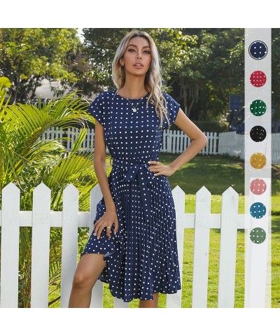 Vestido midi plisado de lunares, manga corta y cordones $35.69 Vestido