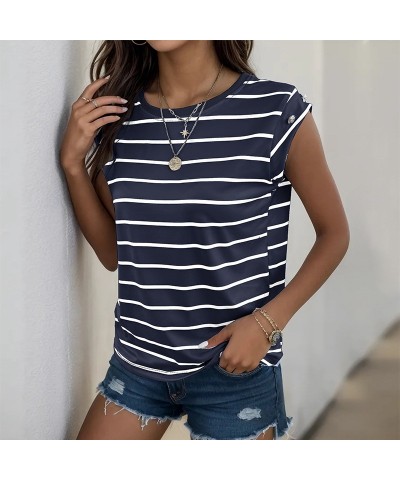 Camiseta a rayas sin mangas de moda. $17.88 Camiseta femenina