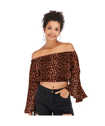 Camisa con mangas acampanadas y hombros descubiertos, top holgado con cuello barco y estampado de leopardo $16.25 Camisa de m...