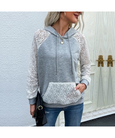 Sudadera con capucha y patchwork de encaje $30.89 Suéteres y suéteres para mujeres