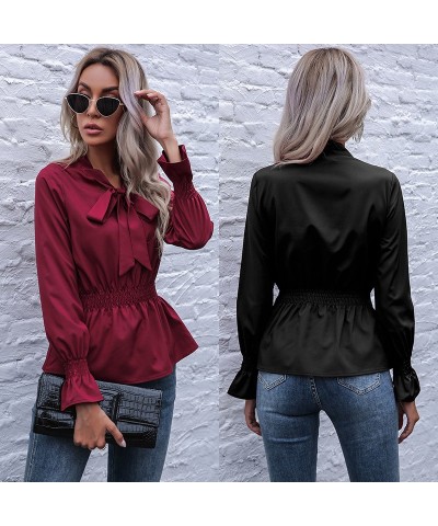 Top con mangas acampanadas y cintura ajustada de color liso con cuello de bufanda negro $26.17 Camisa de mujer