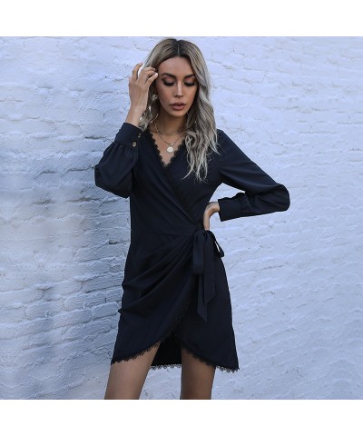 Vestido estilo Hepburn empalmado de encaje irregular negro de una pieza $29.84 Vestido