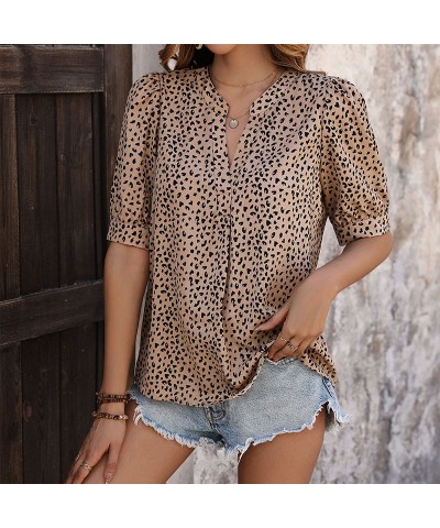 Camisa con estampado de leopardo y manga abullonada $30.50 Camisa de mujer