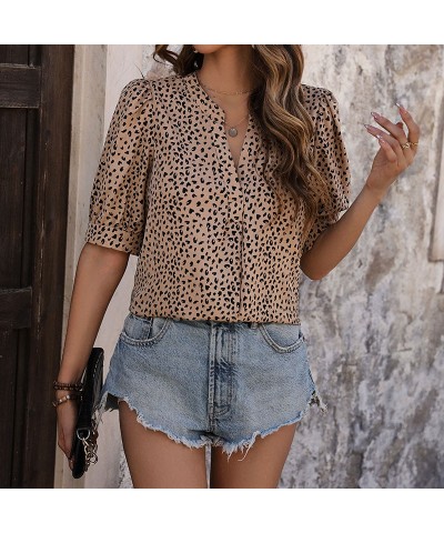 Camisa con estampado de leopardo y manga abullonada $30.50 Camisa de mujer