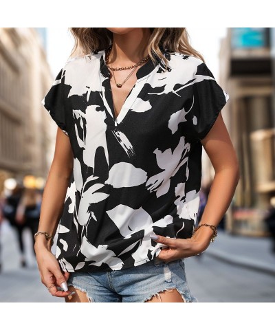 Camisa contraste blanco y negro cuello pico $20.62 Camisa de mujer